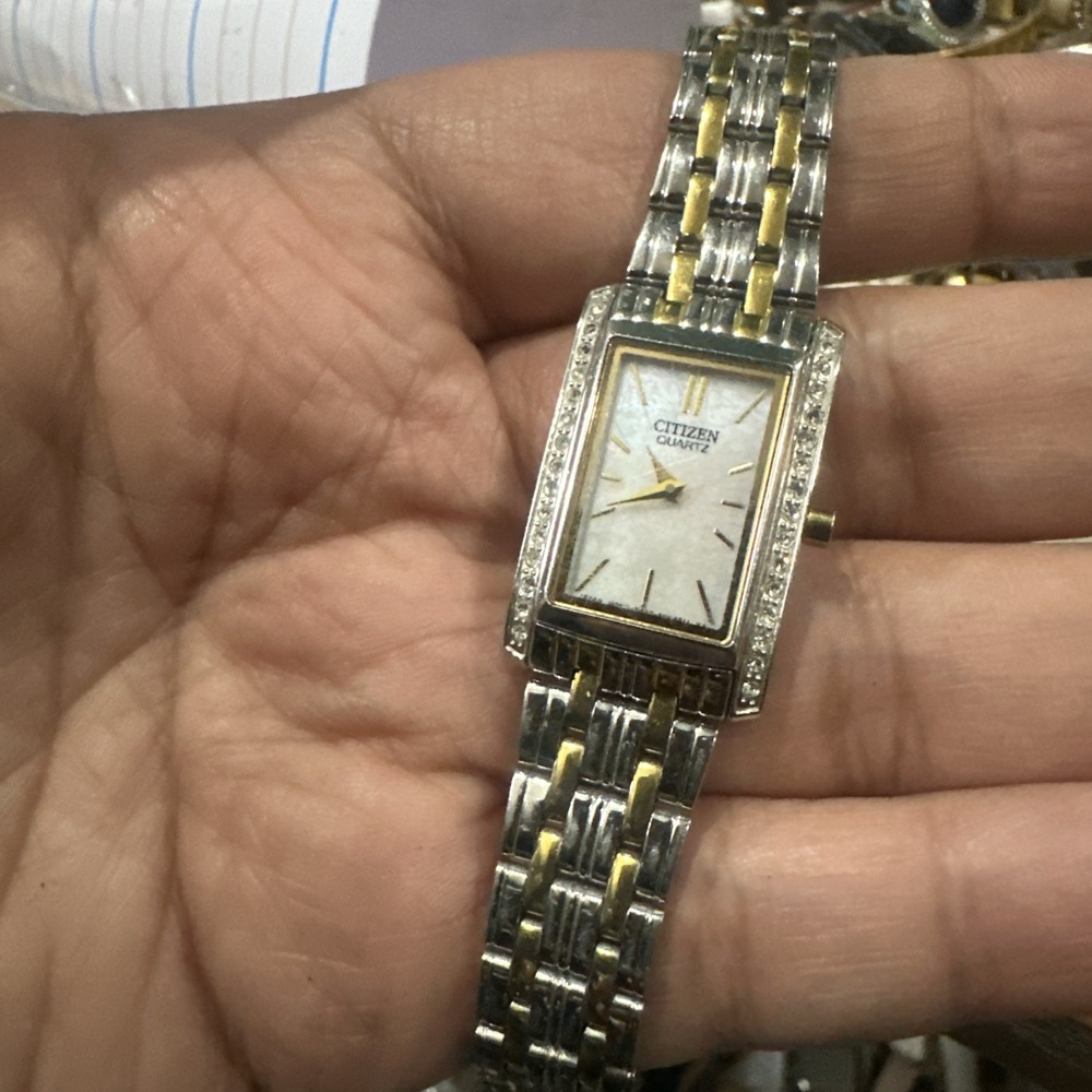 Works Citizen Crystals Mop Dial Quartz Two Tone Ladies Watch Dainty 19mm Fit 7"